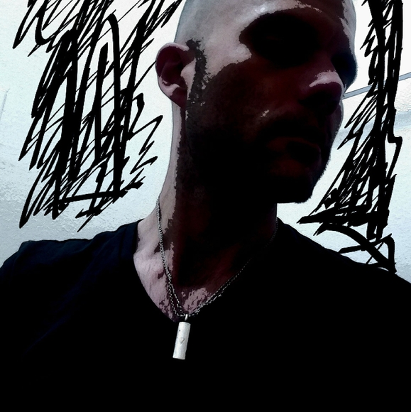 Profile Picture of Jason Bearss (@jcbearss) on Poshmark