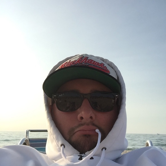 Profile Picture of Stephen Cahill (@stephen_cahill) on Poshmark