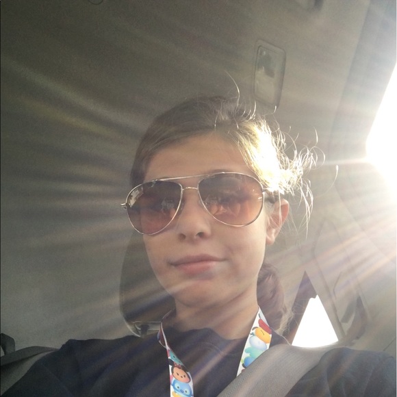 Profile Picture of Madi Gerkens (@thegerkens) on Poshmark