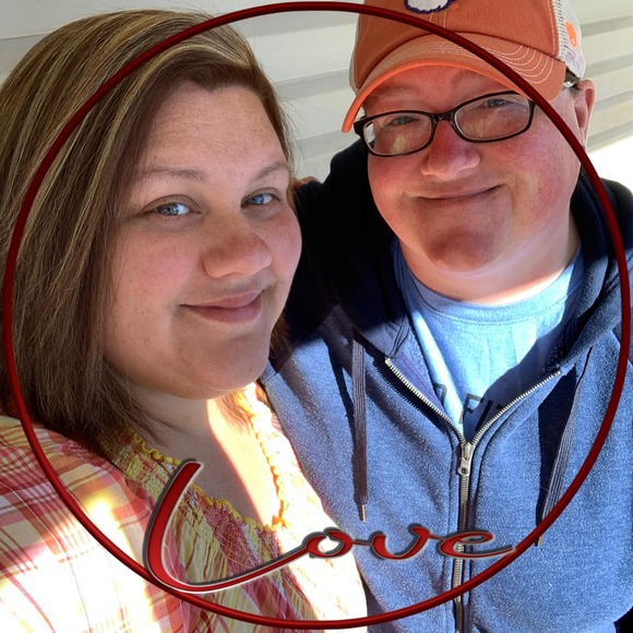 Profile Picture of Heather Neal (@hneal27) on Poshmark