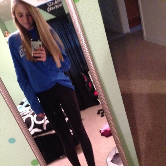 Profile Picture of Lacy Carson (@lacy2719) on Poshmark