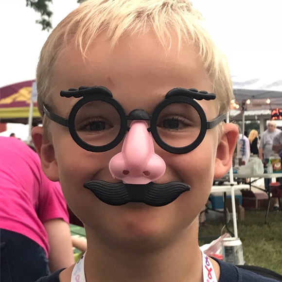 Profile Picture of John Schwering (@johnnyhd11) on Poshmark