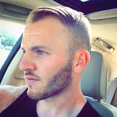 Profile Picture of Mike Boehnlein (@Bey_Dog) on Twitter