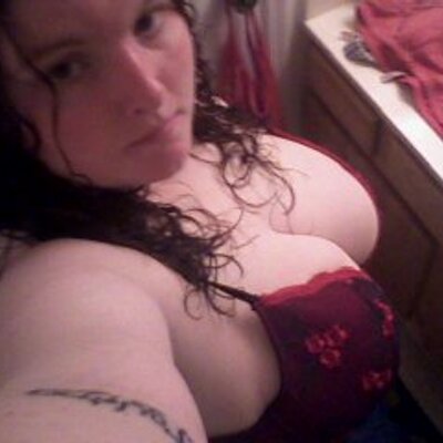 Profile Picture of Vicky Lamb (@vickstuhh758) on Twitter