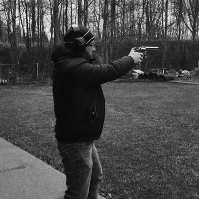 Profile Picture of Stacey And Nate (@NateStace) on Twitter