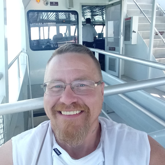 Profile Picture of David Elkins (@delkins82117) on Poshmark