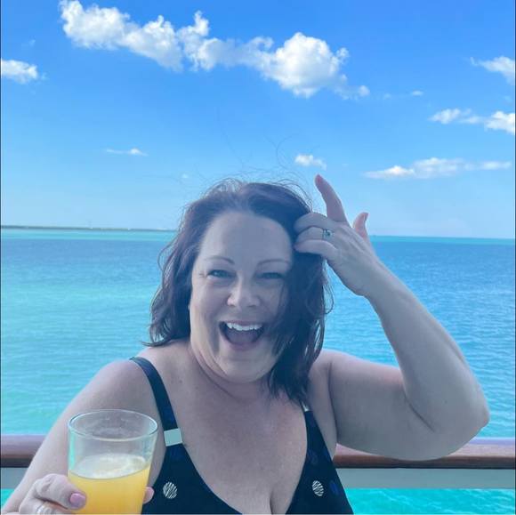 Profile Picture of Shari Timmcke (@sharitimmcke) on Poshmark