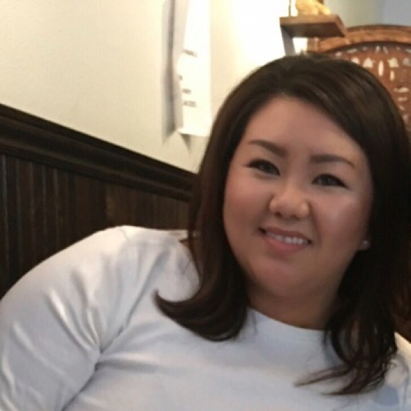 Profile Picture of Choua Xiong (@cuax) on Poshmark