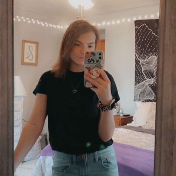 Profile Picture of Logann Mccann (@logannmccann09) on Poshmark