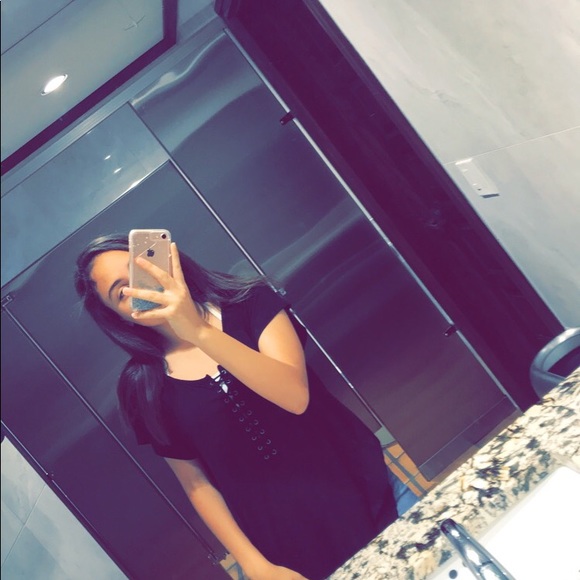 Profile Picture of Bianca Ochoa (@bianca575) on Poshmark