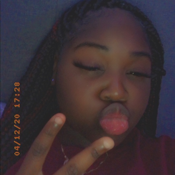 Profile Picture of Tasia Tarver (@tasiatasia05) on Poshmark