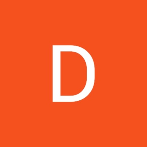 Profile Picture of Damjana Ceklic (@daceklic) on Poshmark