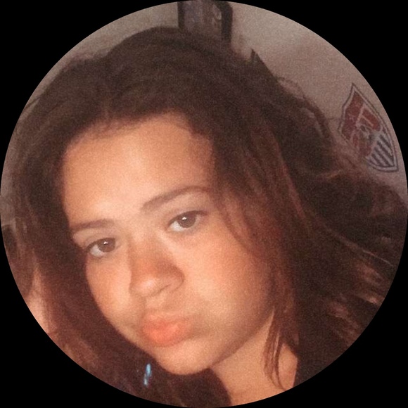 Profile Picture of Haley Becknell (@haley_becknell) on Poshmark
