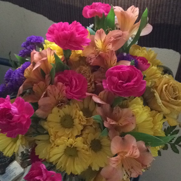 Profile Picture of Georgette Klein (@gklein0121) on Poshmark