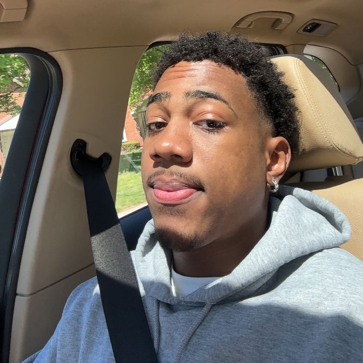 Profile Picture of Julian (@julianlester_) on Tiktok