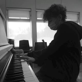 Sam Neufeld - Instagram Profile Picture of Sam Neufeld (@neufeld_sam) on Instagram