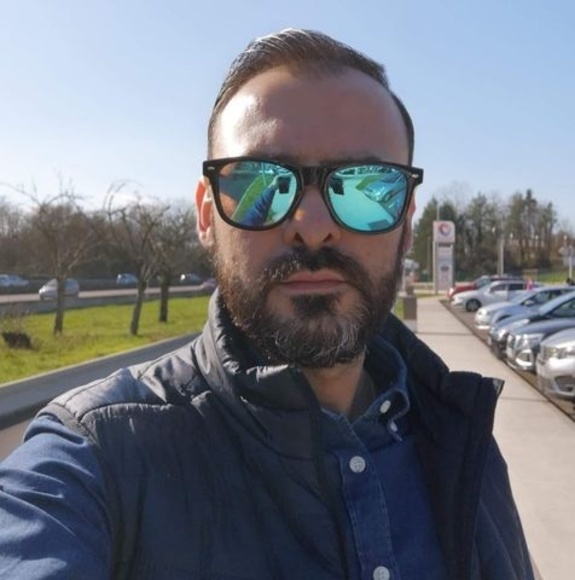 Profile Picture of Malik Bounabi (@kilavril16) on Poshmark