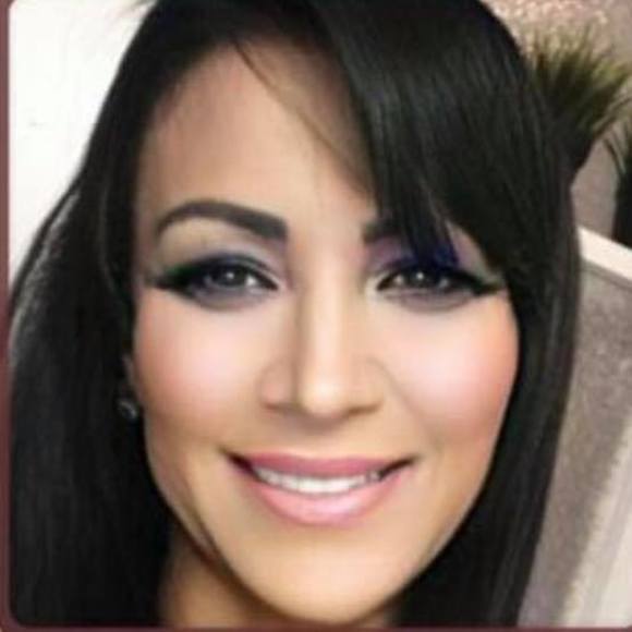 Profile Picture of Marcinha Adriana (@adrianacalili) on Poshmark