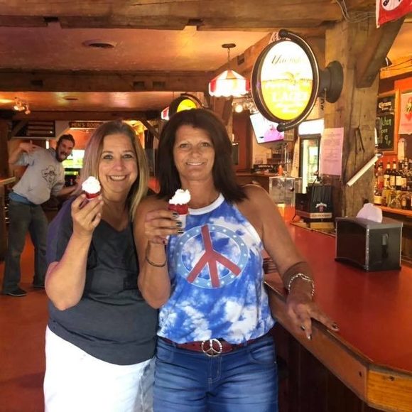 Profile Picture of Debbie Hostasa (@hostasadeb) on Poshmark
