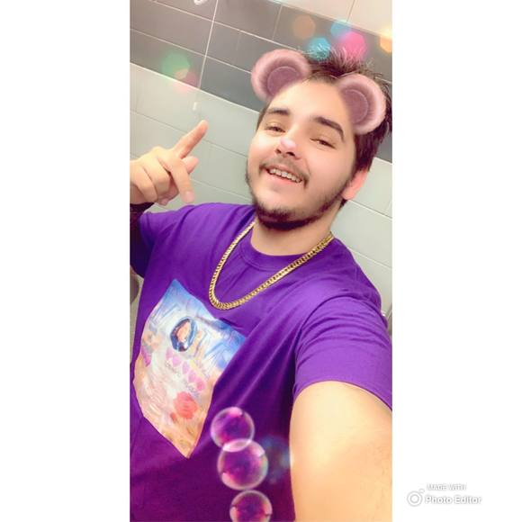 Profile Picture of Anthony Santiago (@anthonysnatiago) on Poshmark