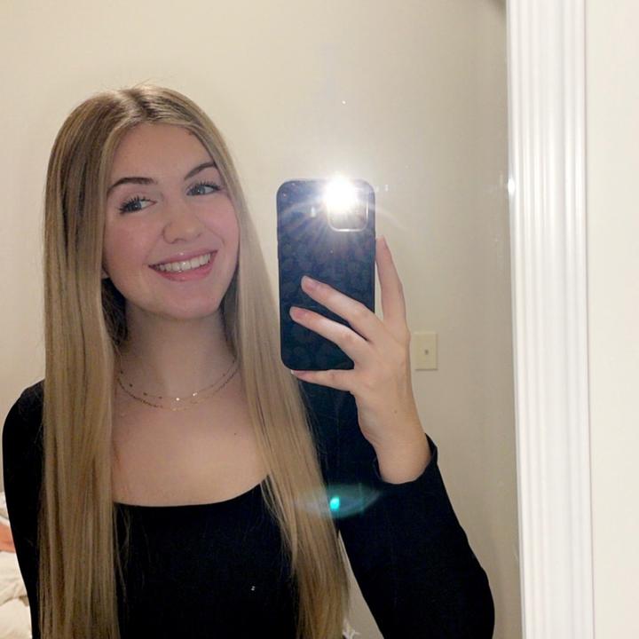 Profile Picture of Alexa (@alexatrost) on Tiktok
