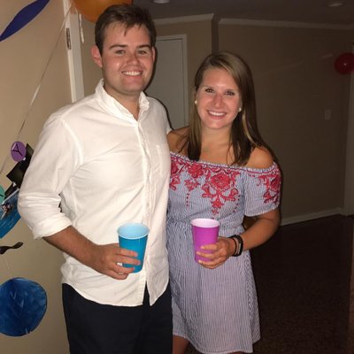 Profile Picture of Annie McGee (@anneHILLarious) on Twitter