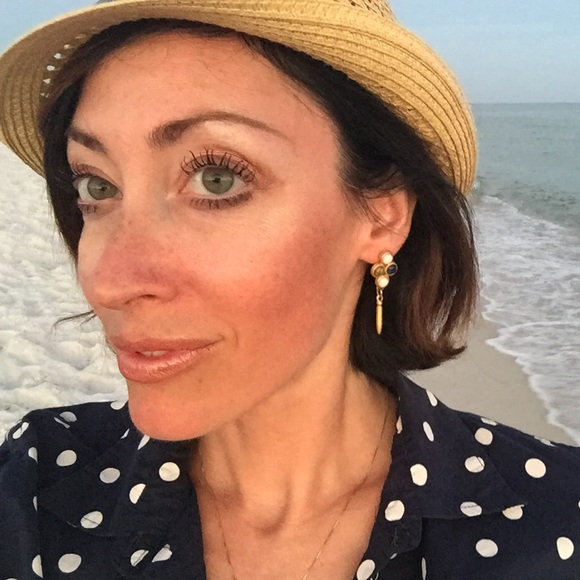 Profile Picture of Ashley Fellers (@ashleykristen42) on Poshmark