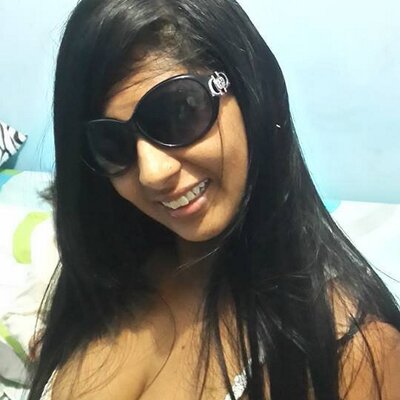 Profile Picture of Claudia Estrada (@ClaudiaestradaJ) on Twitter