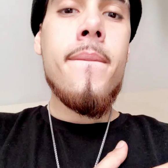 Profile Picture of Pessó Nolove (@jeremyap1234) on Poshmark