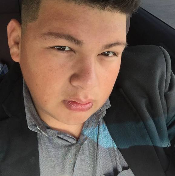 Profile Picture of Kenneth Candray (@kcandray) on Poshmark