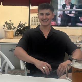 Profile Picture of Sam (@sam.spells) on Instagram