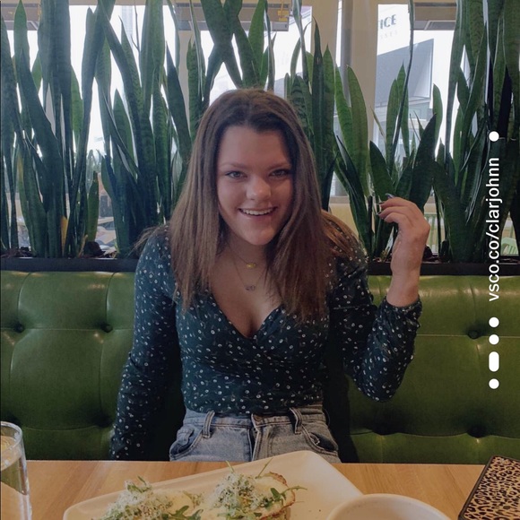 Profile Picture of Clara John (@claralily) on Poshmark