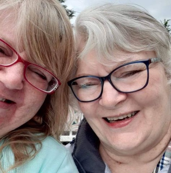 Virgean Ratzloff - Poshmark Profile Picture of Virgean Ratzloff (@virgeanratzloff) on Poshmark