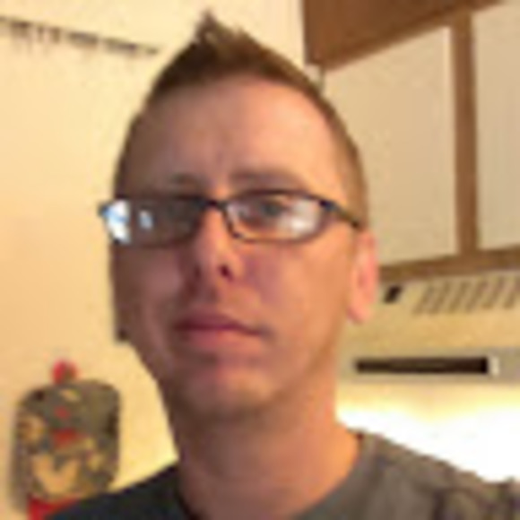 Profile Picture of Matt Reynolds (@matt35reynolds) on Poshmark