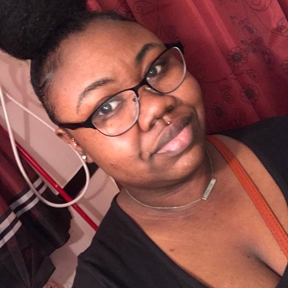Profile Picture of Markeisha Shorter (@keyshorter) on Poshmark