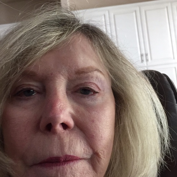 Profile Picture of Diane Sehler (@dianesehler) on Poshmark