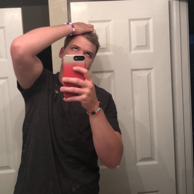 Profile Picture of Nathan (@Nathan_DeMott) on Twitter