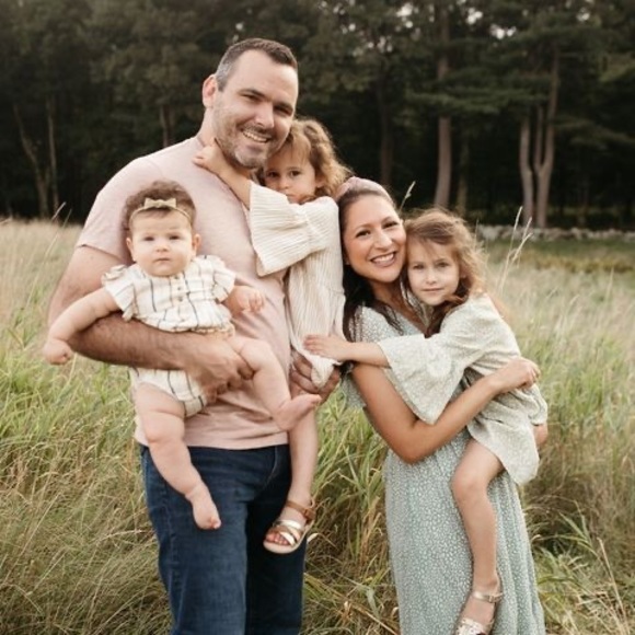 Profile Picture of Jessica Mordarski (@jessicanne9) on Poshmark