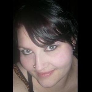 Profile Picture of Cassandra Irwin (@crimsondragontears) on Myspace