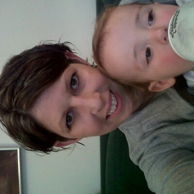 Profile Picture of Kate Hutton (@katelass44) on Twitter