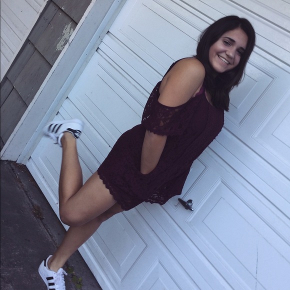 Profile Picture of Quinn Elkind (@quinnelkins) on Poshmark