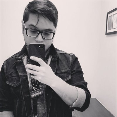 Profile Picture of Chris Calderon 🌙 (@_heychriss) on Twitter