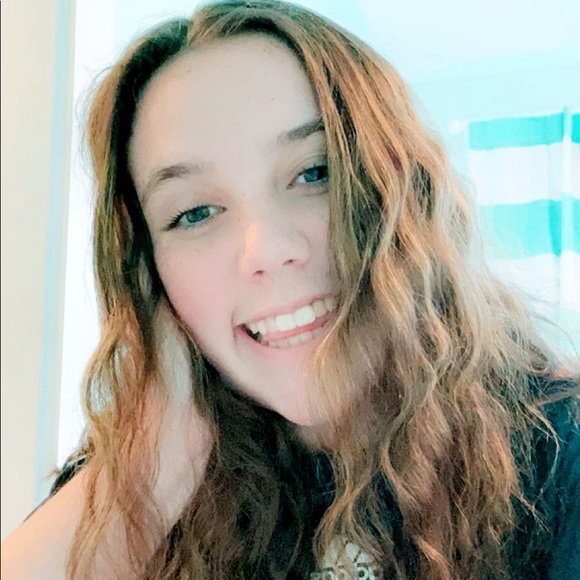 Profile Picture of Amber Libby (@amberlibby19) on Poshmark