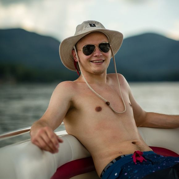 Profile Picture of Steele Smith (@steelesmith1239) on Poshmark