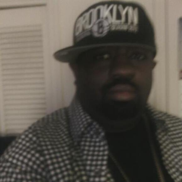 Profile Picture of Brian Cherry (@briancherry5402) on Poshmark