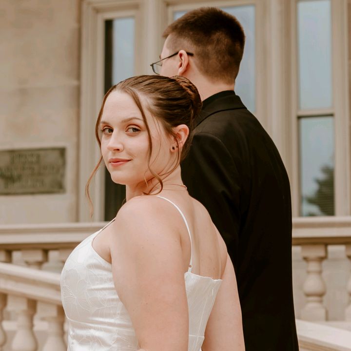 Profile Picture of lorraine (@lorraine_selucky) on Tiktok