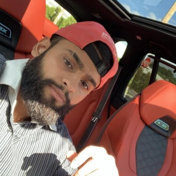 Profile Picture of Hassan Syed benz (@prestigemfgcorp) on Poshmark