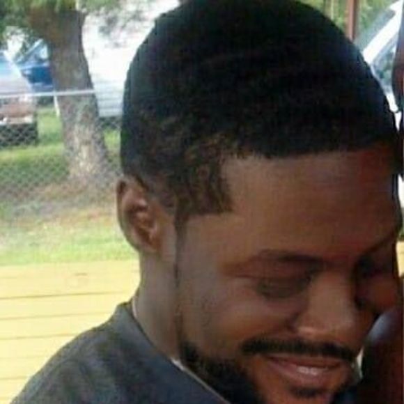 Profile Picture of Yolanda Rogers (@yblackmon1976) on Poshmark