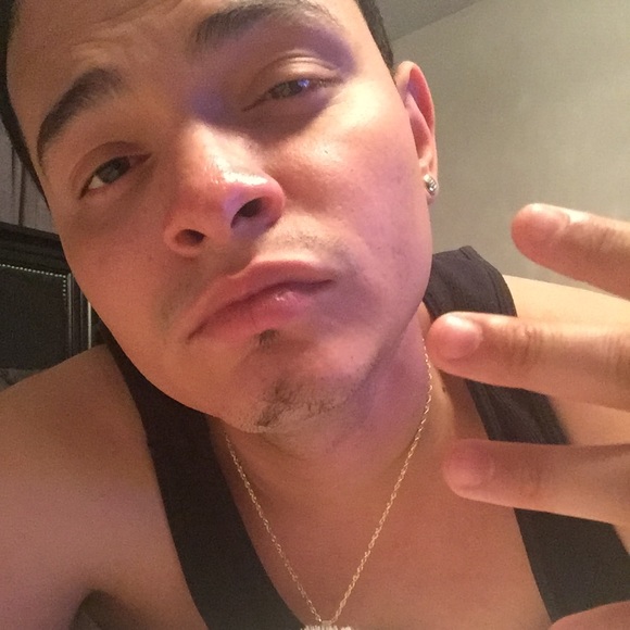 Profile Picture of Edwin Serrano (@edserrano20) on Poshmark