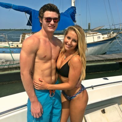 Profile Picture of Adam Grosshanten (@sADDAMM_hussein) on Twitter